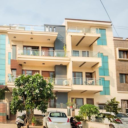 Fabhotel Mannat Residency Sec 52 Гургаон Экстерьер фото