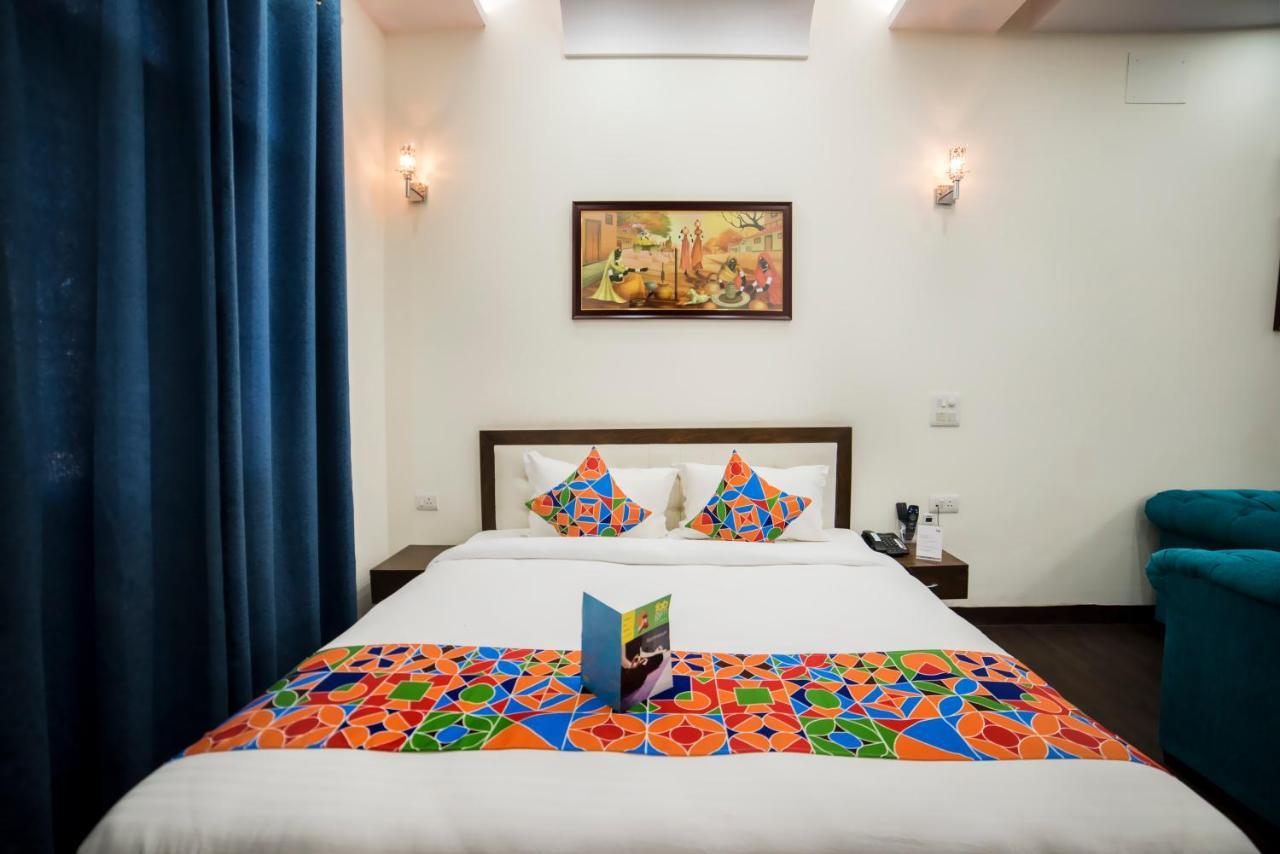 Fabhotel Mannat Residency Sec 52 Гургаон Экстерьер фото