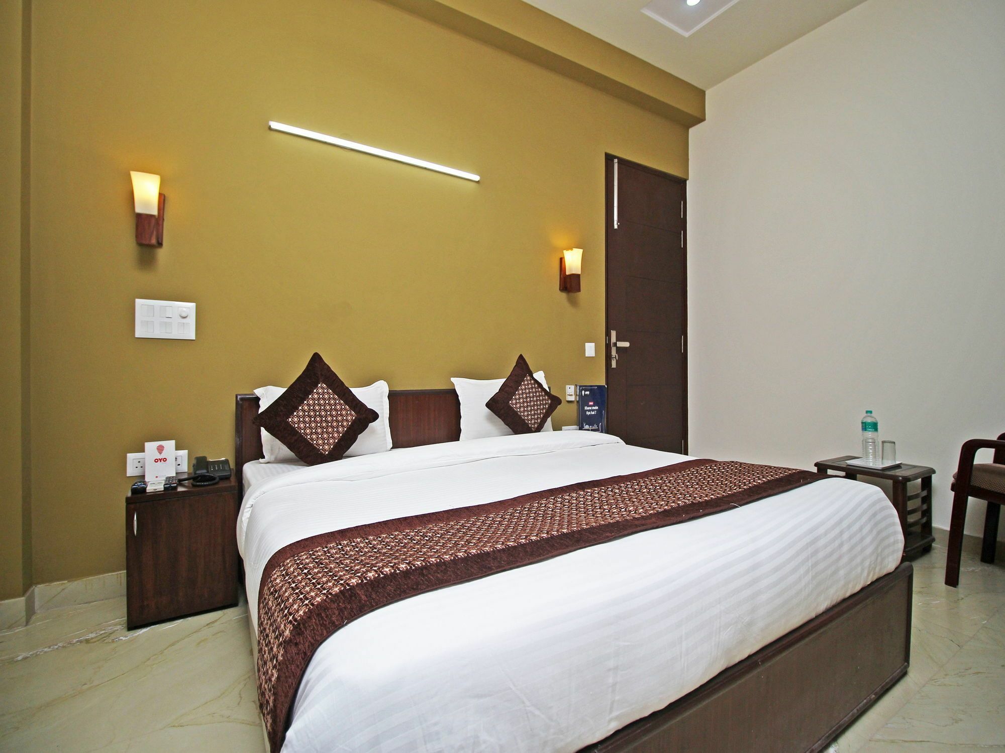 Fabhotel Mannat Residency Sec 52 Гургаон Экстерьер фото