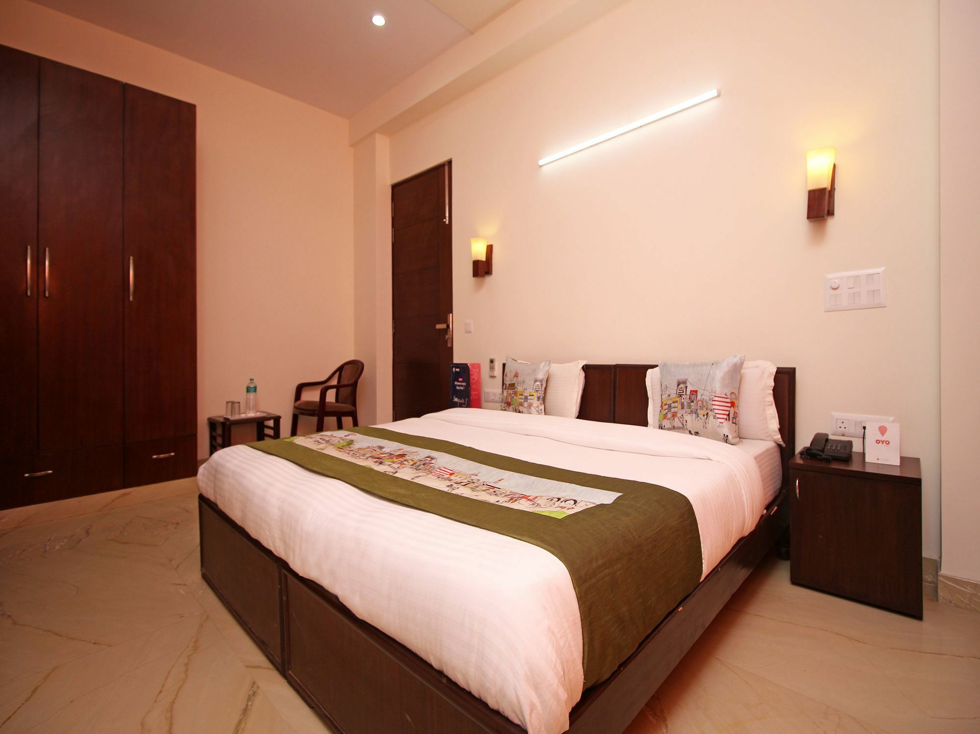 Fabhotel Mannat Residency Sec 52 Гургаон Экстерьер фото
